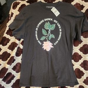Men's Empyre L Large Black T Shirt The World Upside-down NWT Zumiez